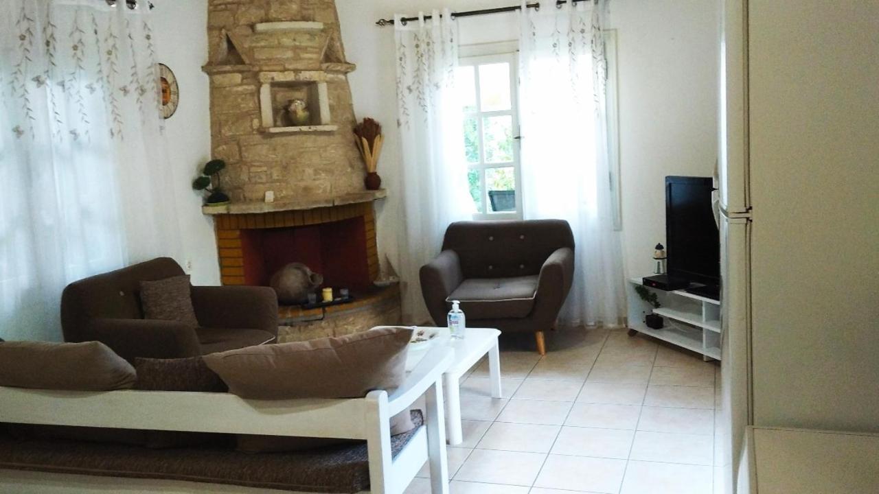 "Villa Kanavos" Apts Матала Екстер'єр фото