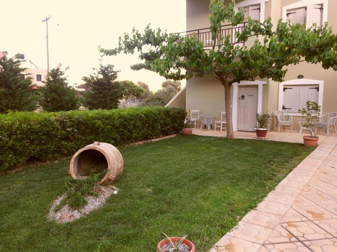 "Villa Kanavos" Apts Матала Екстер'єр фото