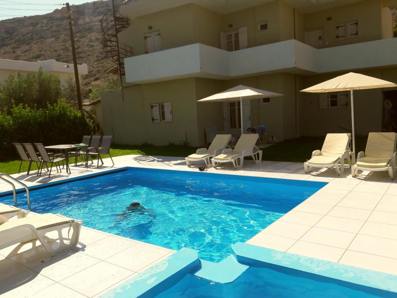 "Villa Kanavos" Apts Матала Екстер'єр фото